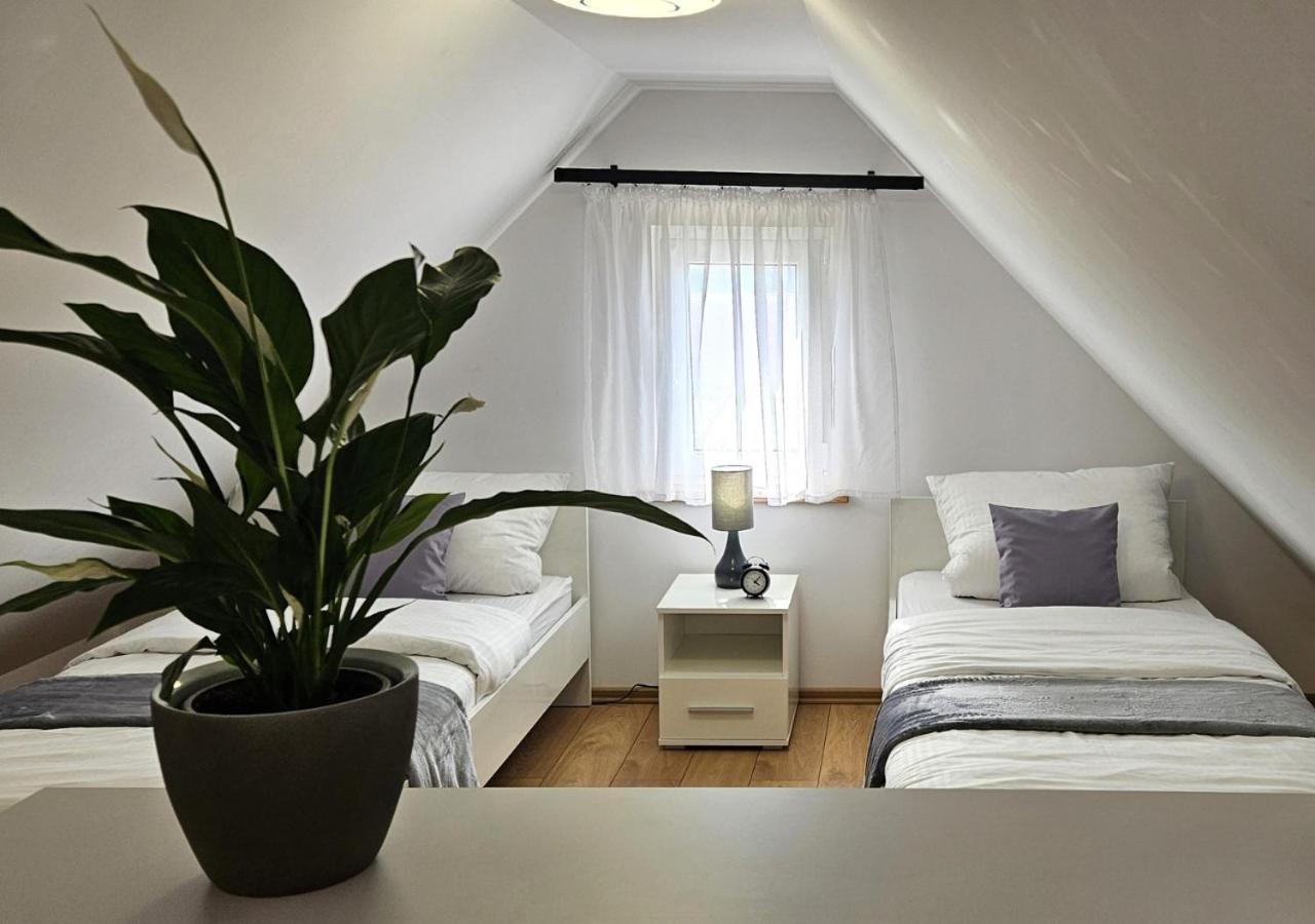 Villa Pod Kamieniem Trzebiel Esterno foto